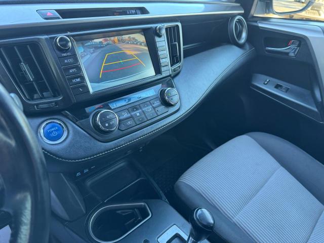 2017 TOYOTA RAV4 HV LE JTMRJREVXHD071076