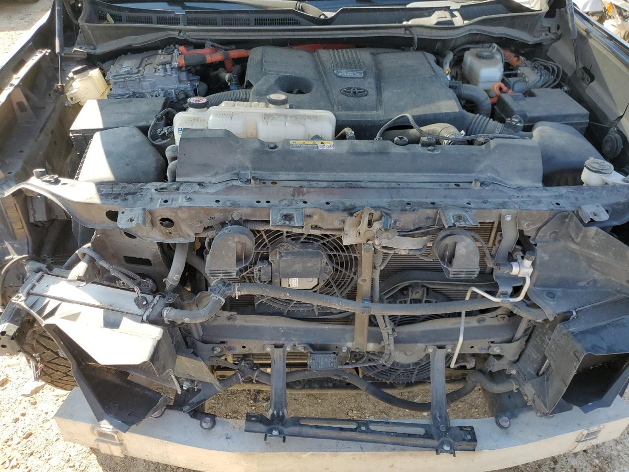 TOYOTA TUNDRA CREWMAX PLATINUM