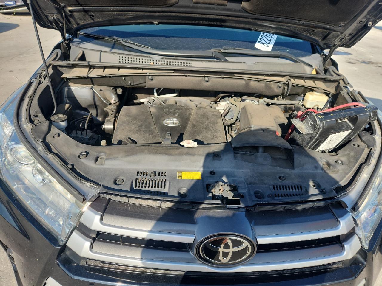 TOYOTA HIGHLANDER SE