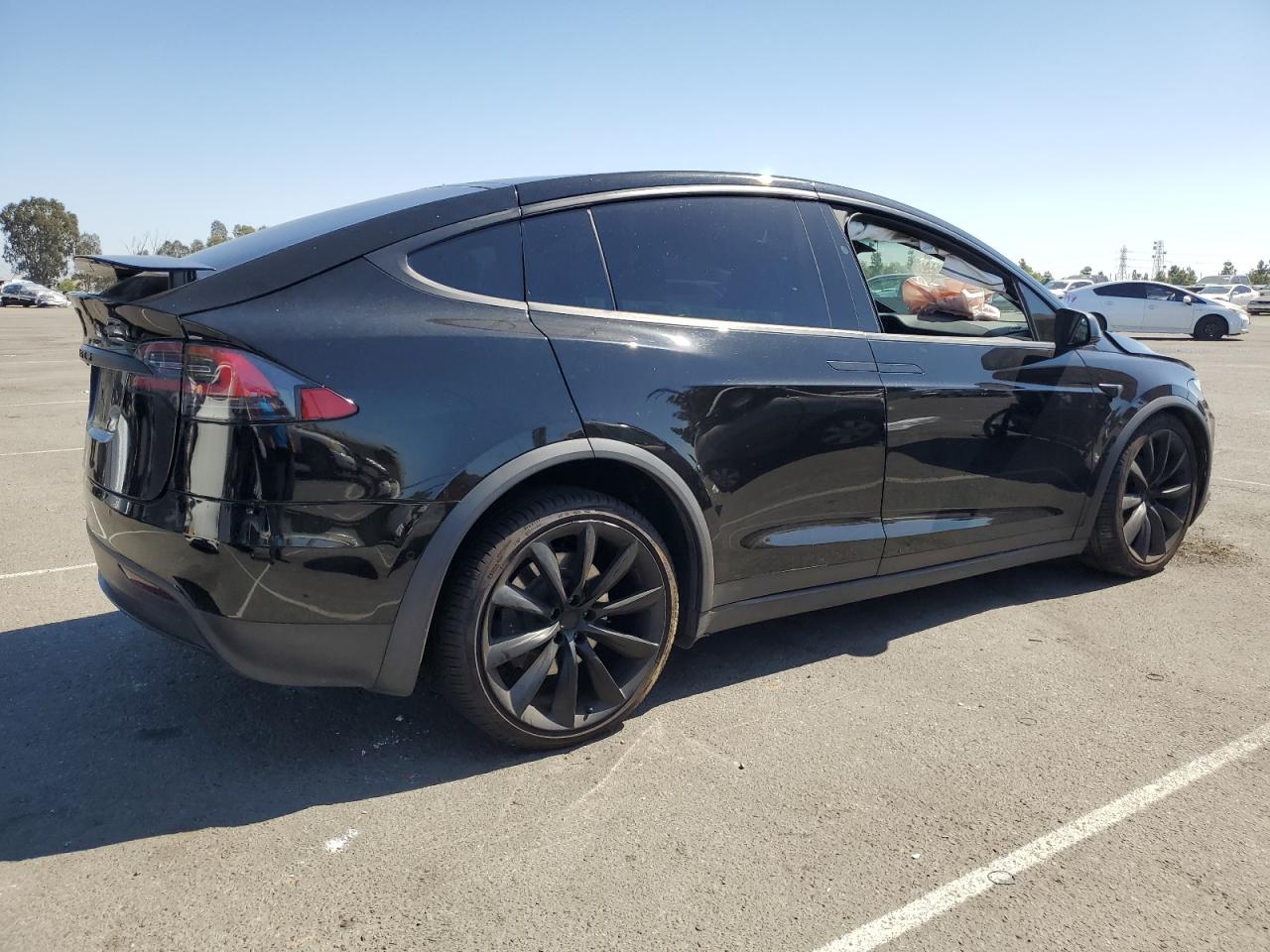 TESLA MODEL X