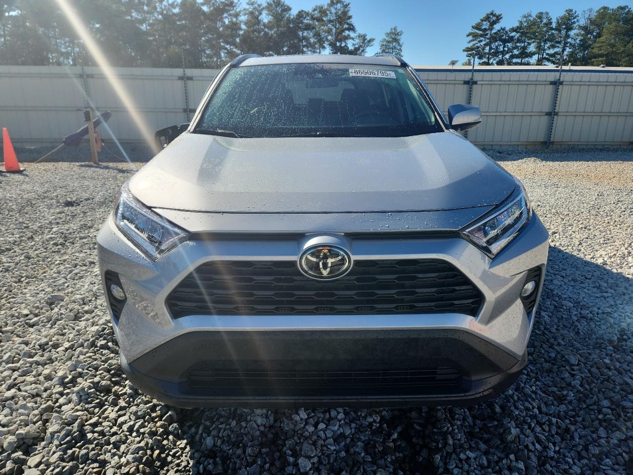 TOYOTA RAV4 XLE PREMIUM