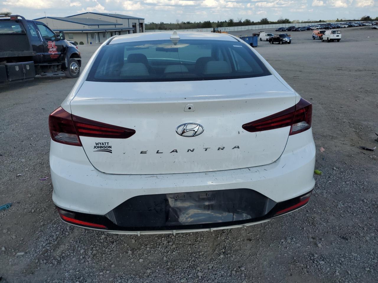 HYUNDAI ELANTRA SEL