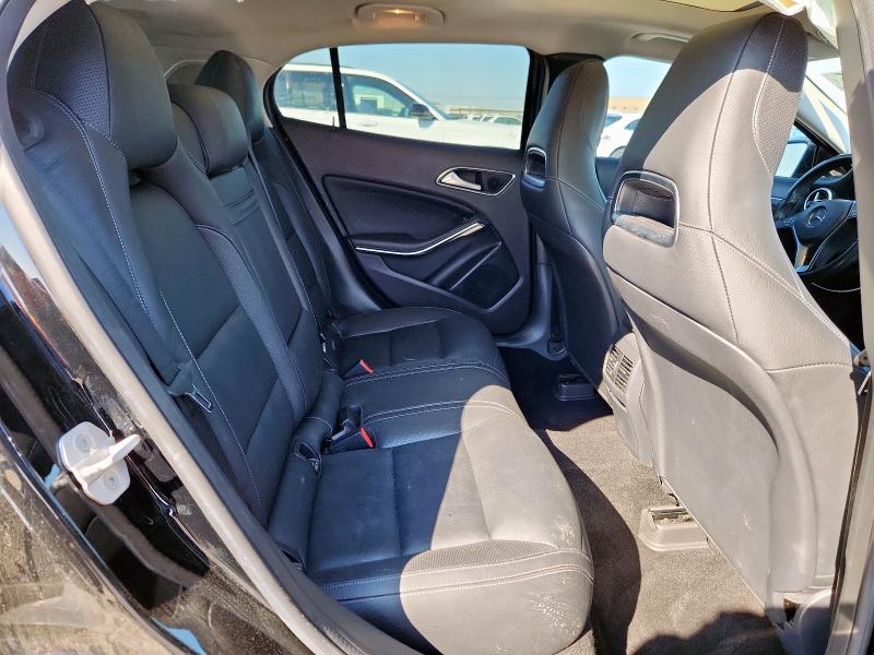 2015 MERCEDES-BENZ GLA 250 4M - WDCTG4GB5FJ057296