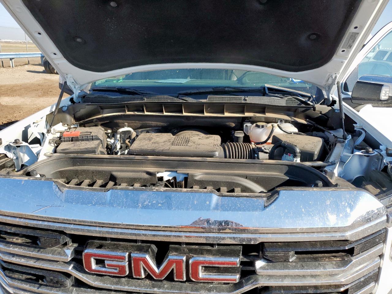 GMC SIERRA C1500 SLT