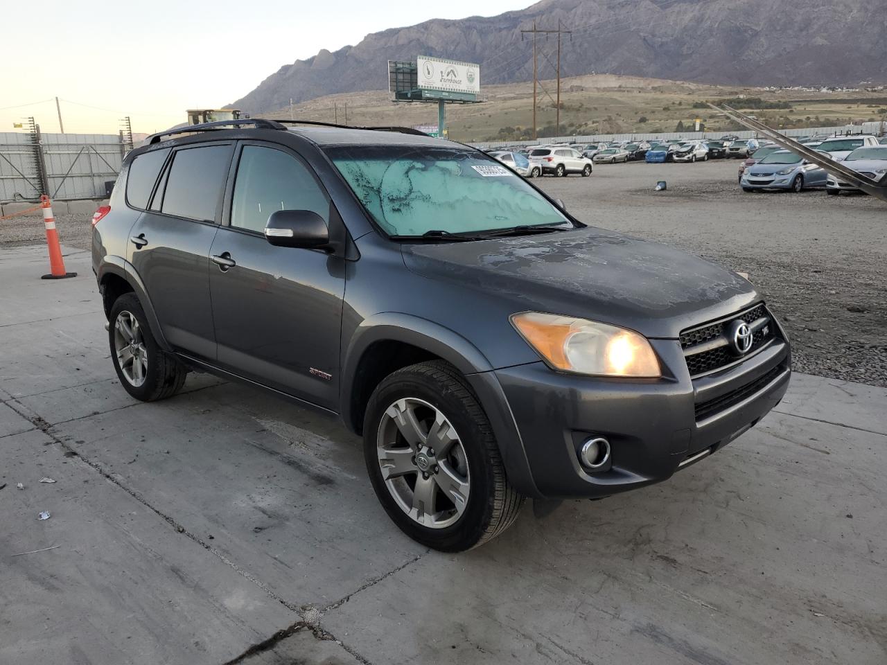 TOYOTA RAV4 SPORT