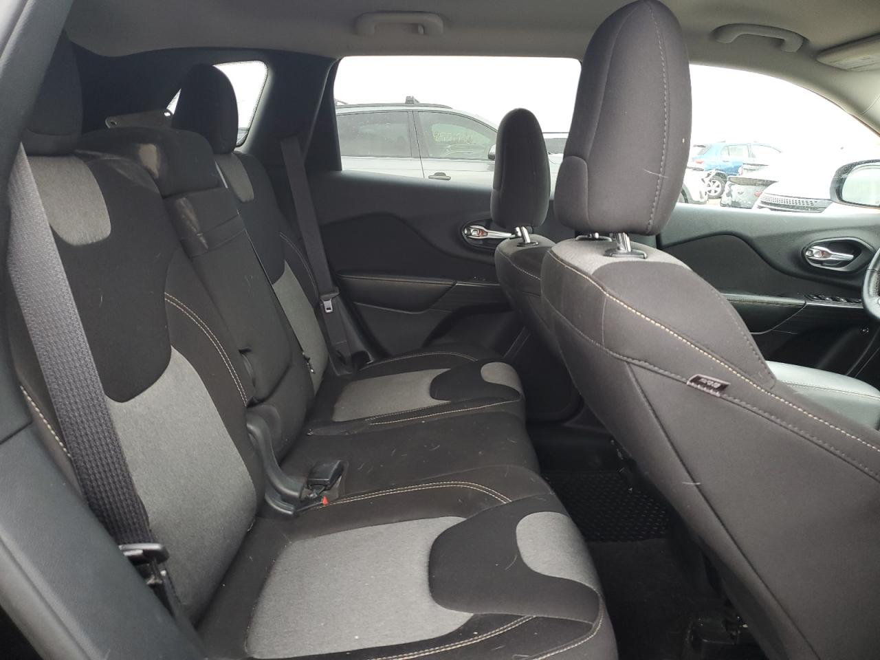 JEEP GRAND CHEROKEE SPORT