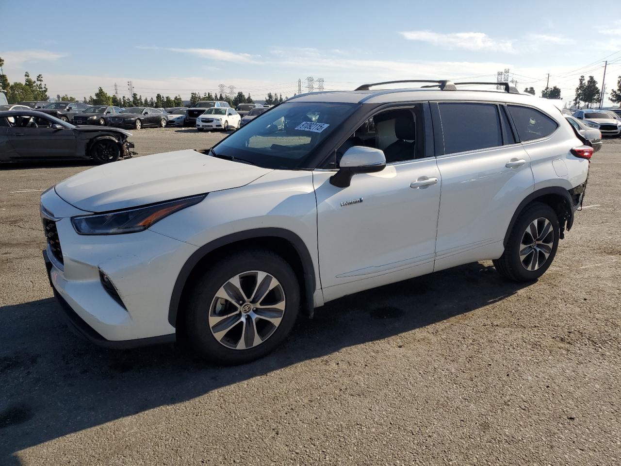 TOYOTA HIGHLANDER HYBRID XLE