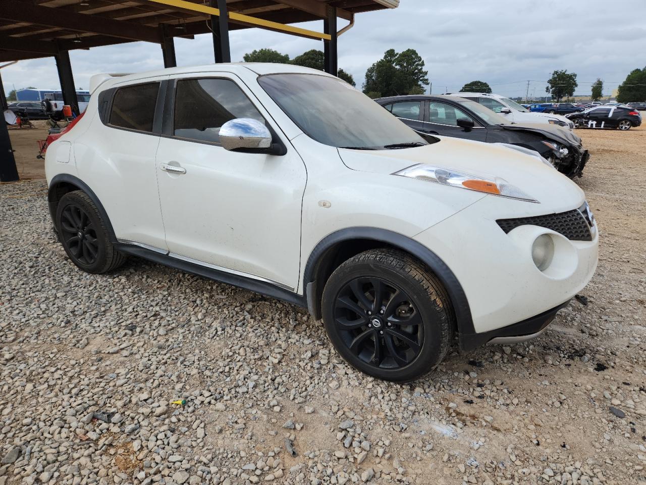 NISSAN JUKE S
