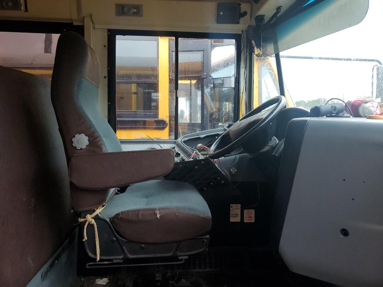 Lot #3273768364 2011 IC CORPORATION CE SERIES SCHOOL