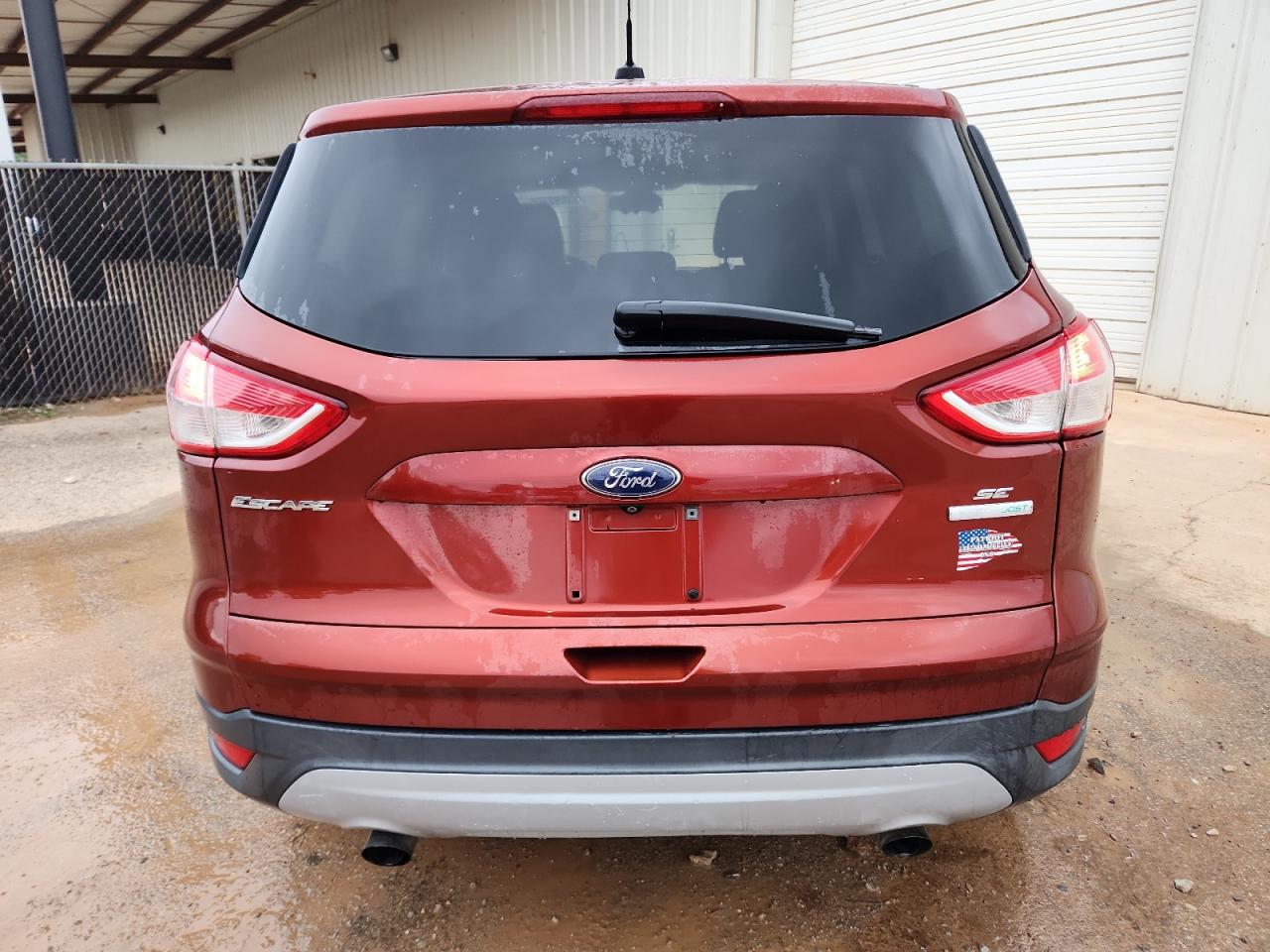 FORD ESCAPE SE