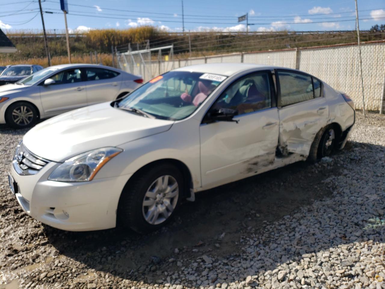 NISSAN ALTIMA BASE