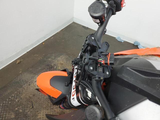 2023 KTM 1290 SUPER VBKV39402PM967268