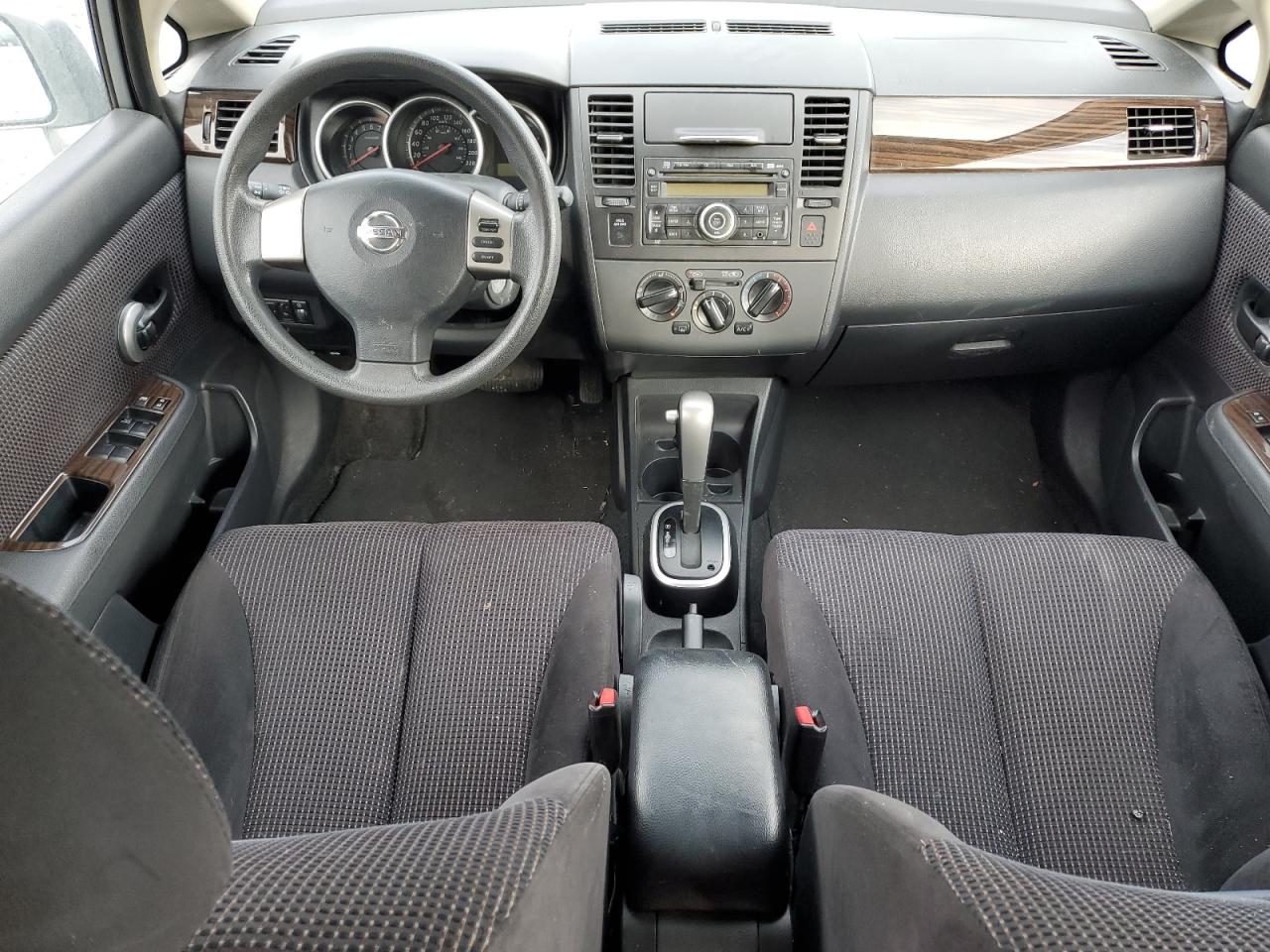 NISSAN VERSA S