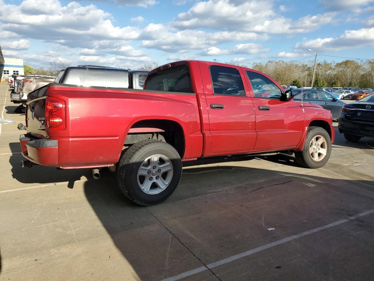 DODGE DAKOTA SXT