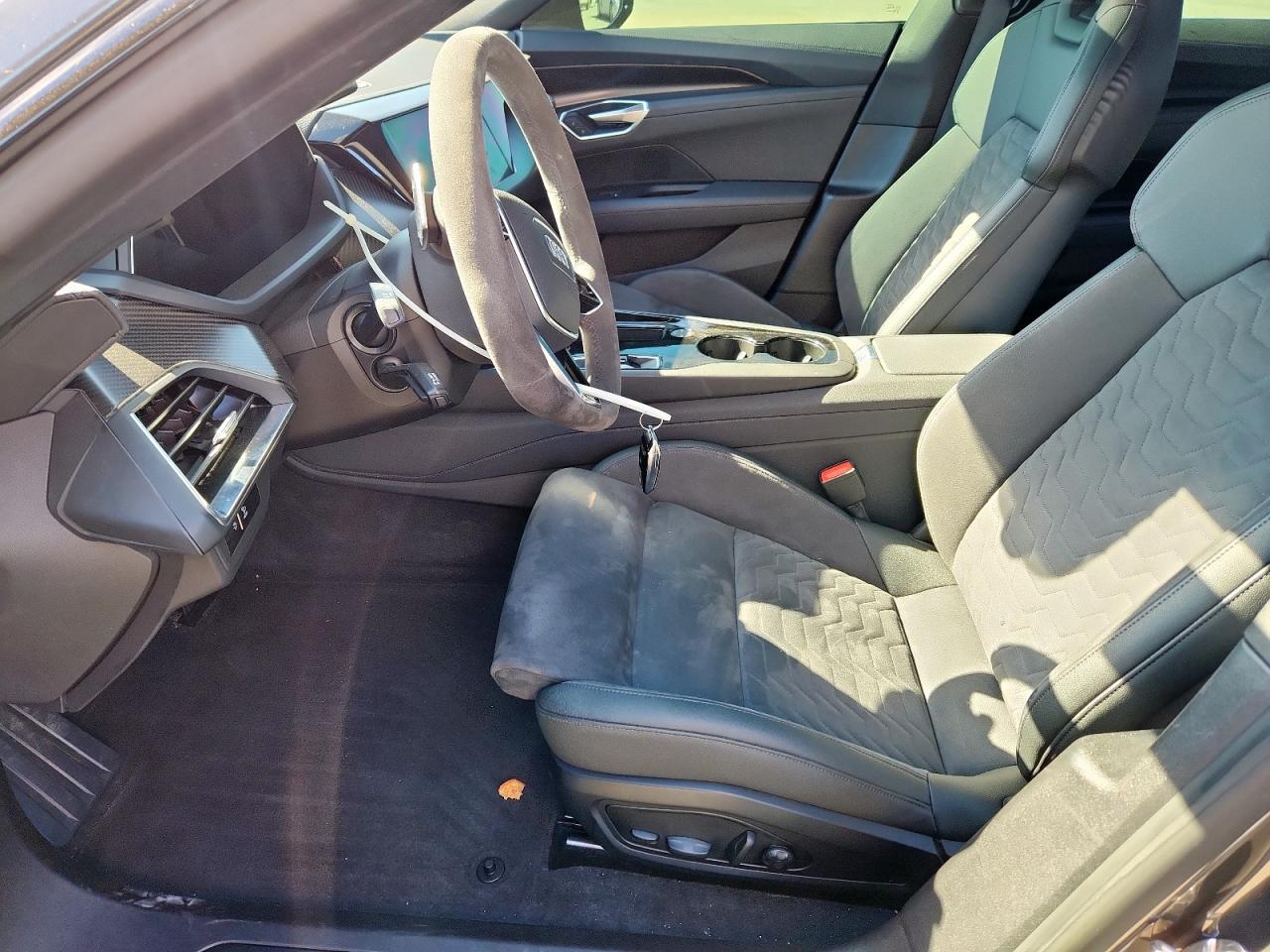 AUDI E-TRON PREMIUM PLUS