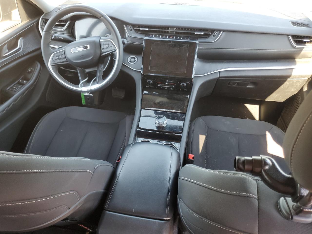 JEEP GRAND CHEROKEE L LAREDO