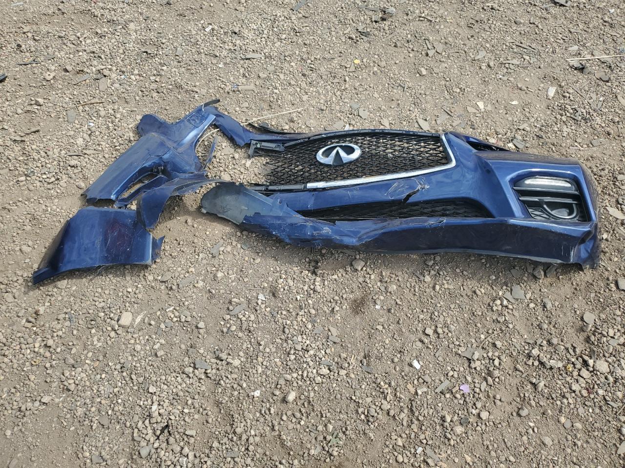 INFINITI Q50 RED SPORT 400