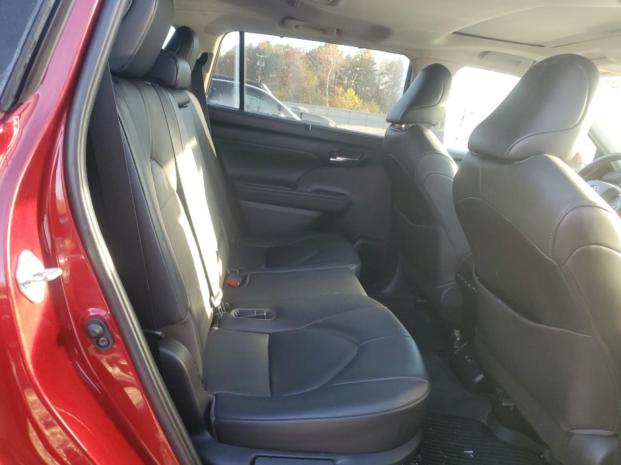 TOYOTA HIGHLANDER HYBRID XLE