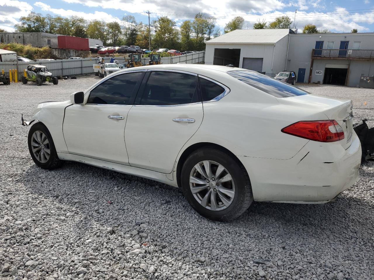 INFINITI M37 X