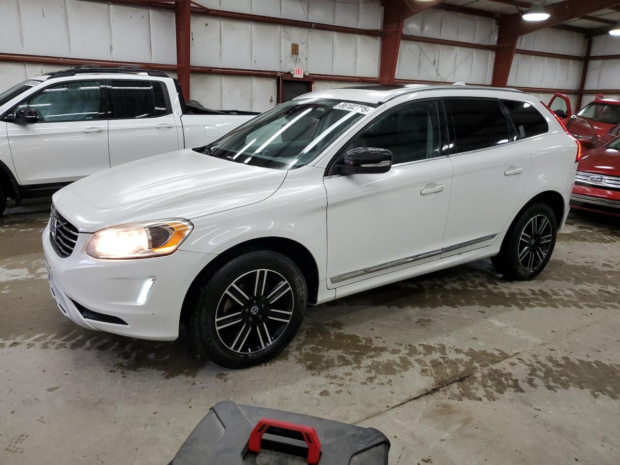 Lot #3281471982 2017 VOLVO XC60 T5 DY