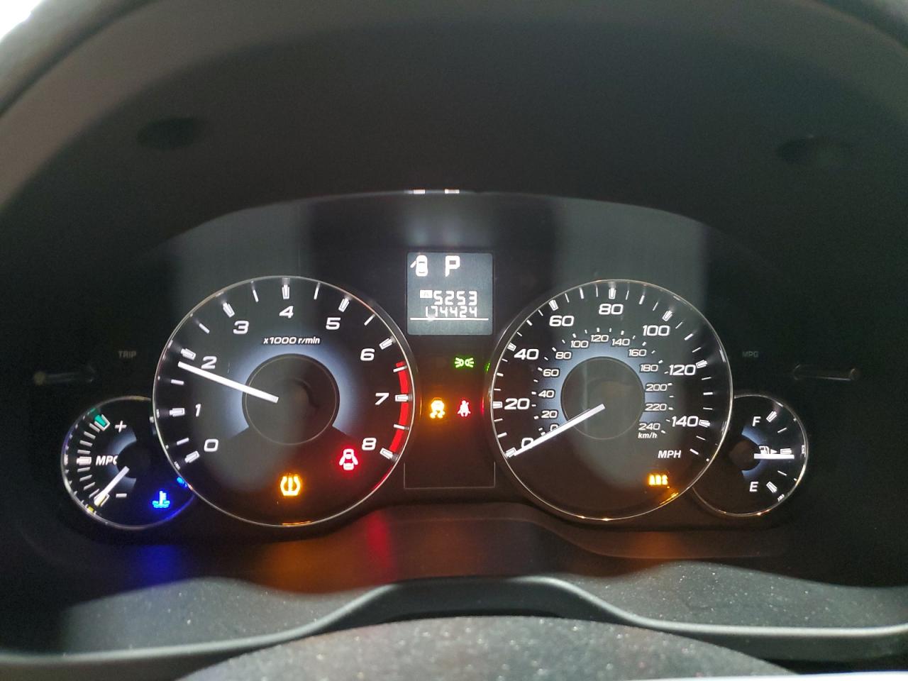 SUBARU LEGACY 2.5I PREMIUM