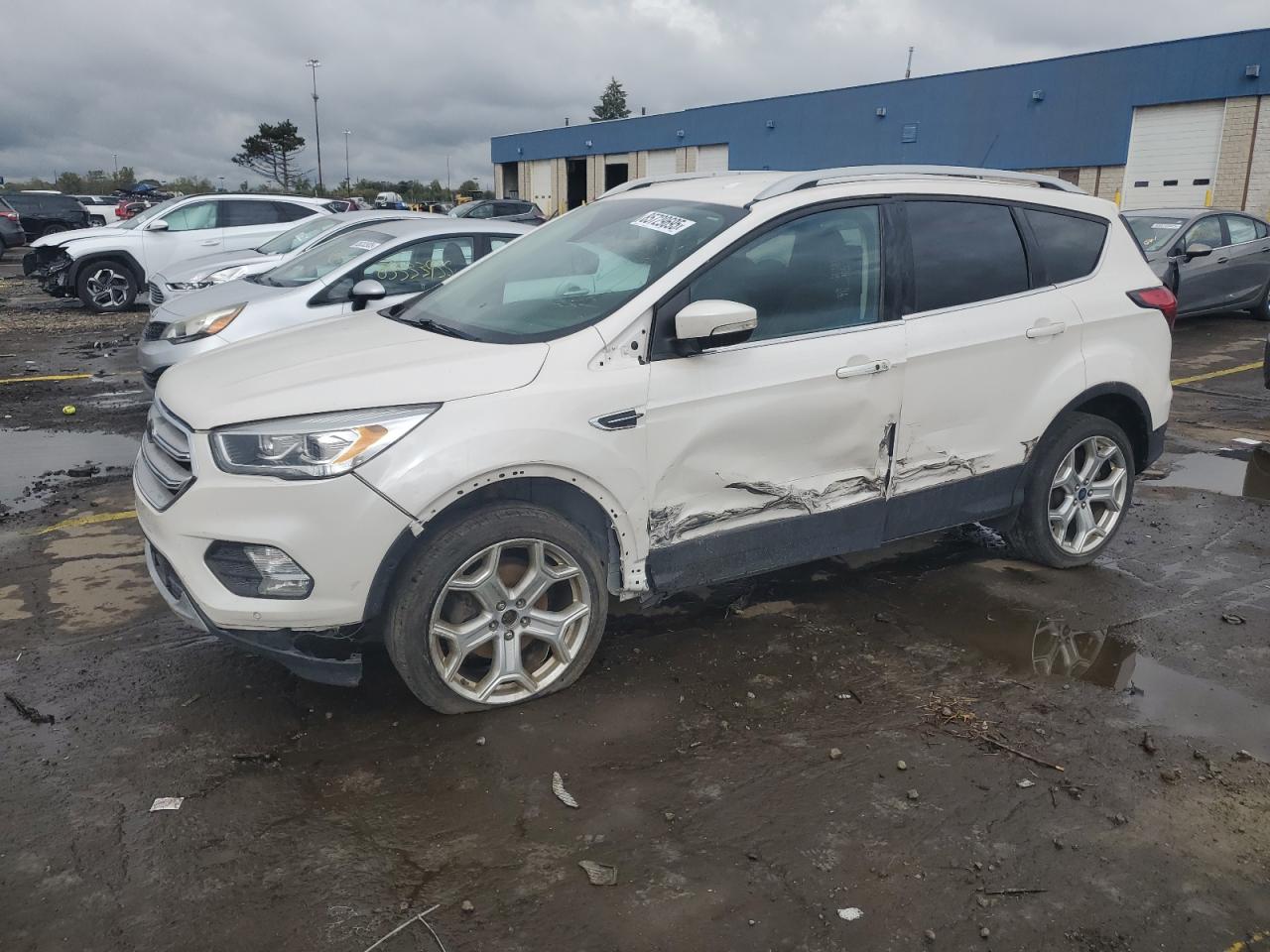 FORD ESCAPE TITANIUM