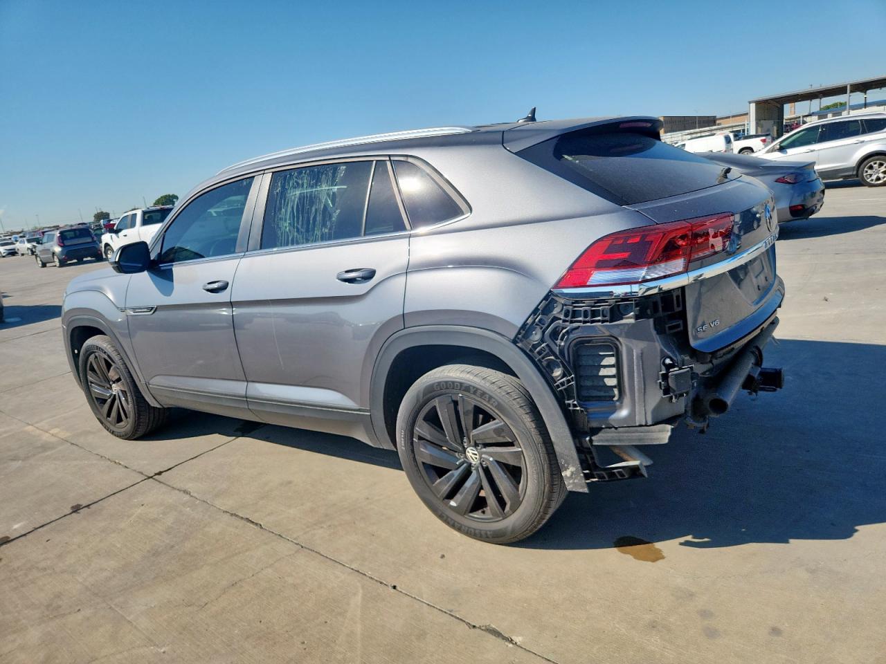 VOLKSWAGEN ATLAS CROSS SPORT SE