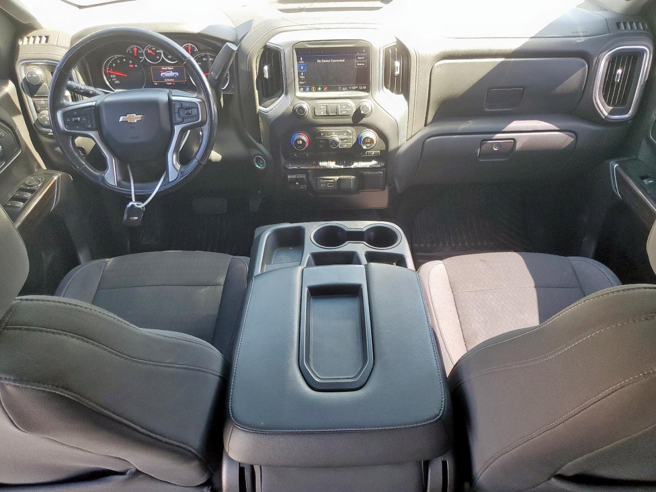 CHEVROLET SILVERADO C1500 LT