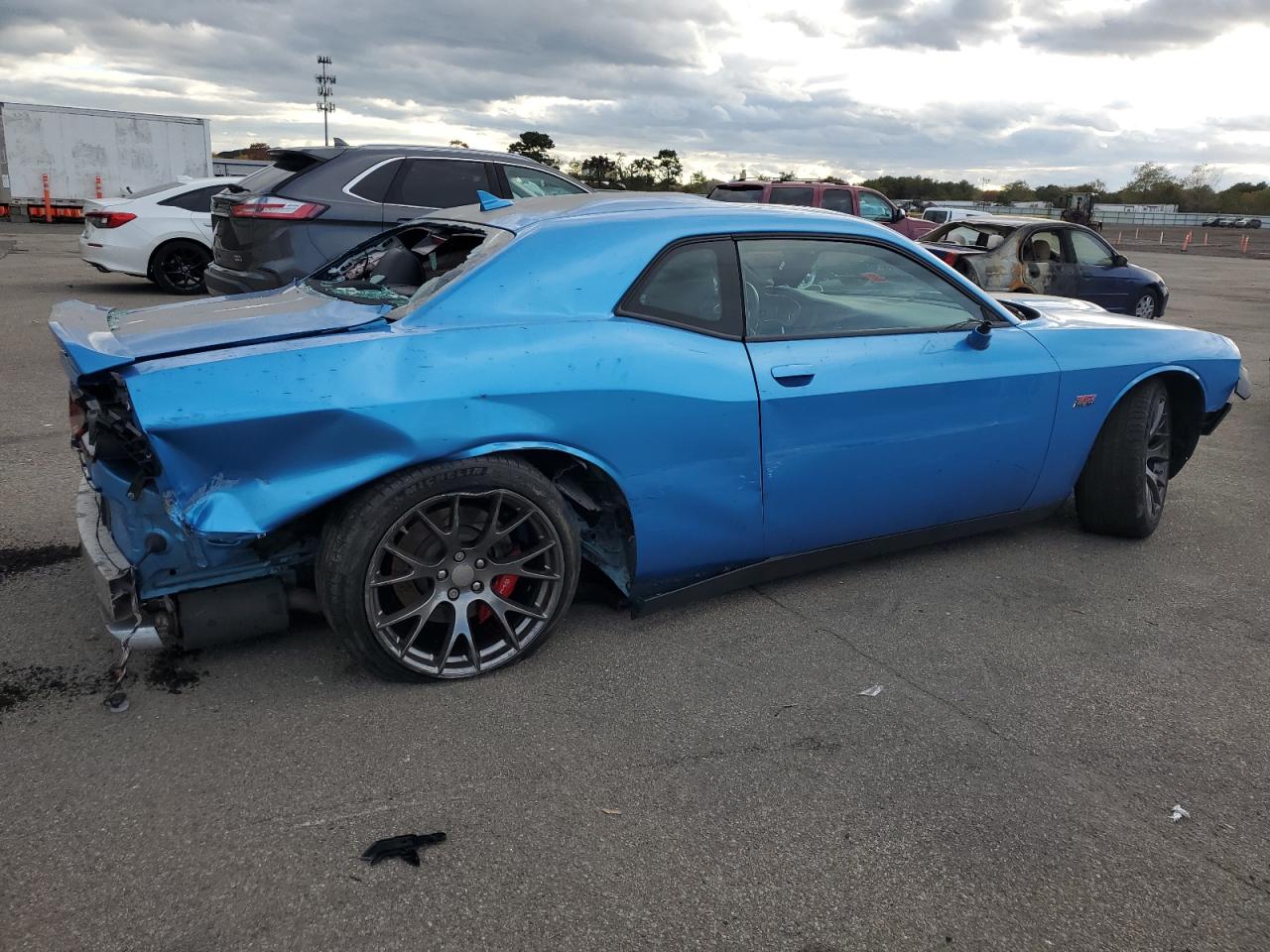 DODGE CHALLENGER SRT 392