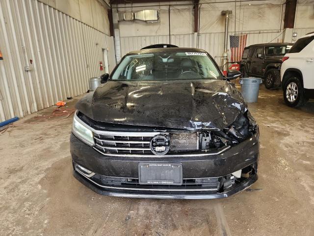 2017 VOLKSWAGEN PASSAT SEL - 1VWCT7A36HC081874
