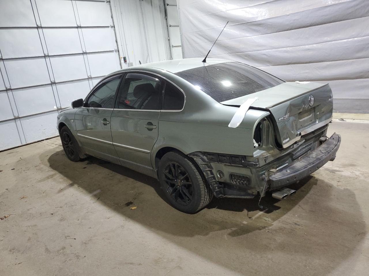 Lot #3263884692 2002 VOLKSWAGEN PASSAT W8