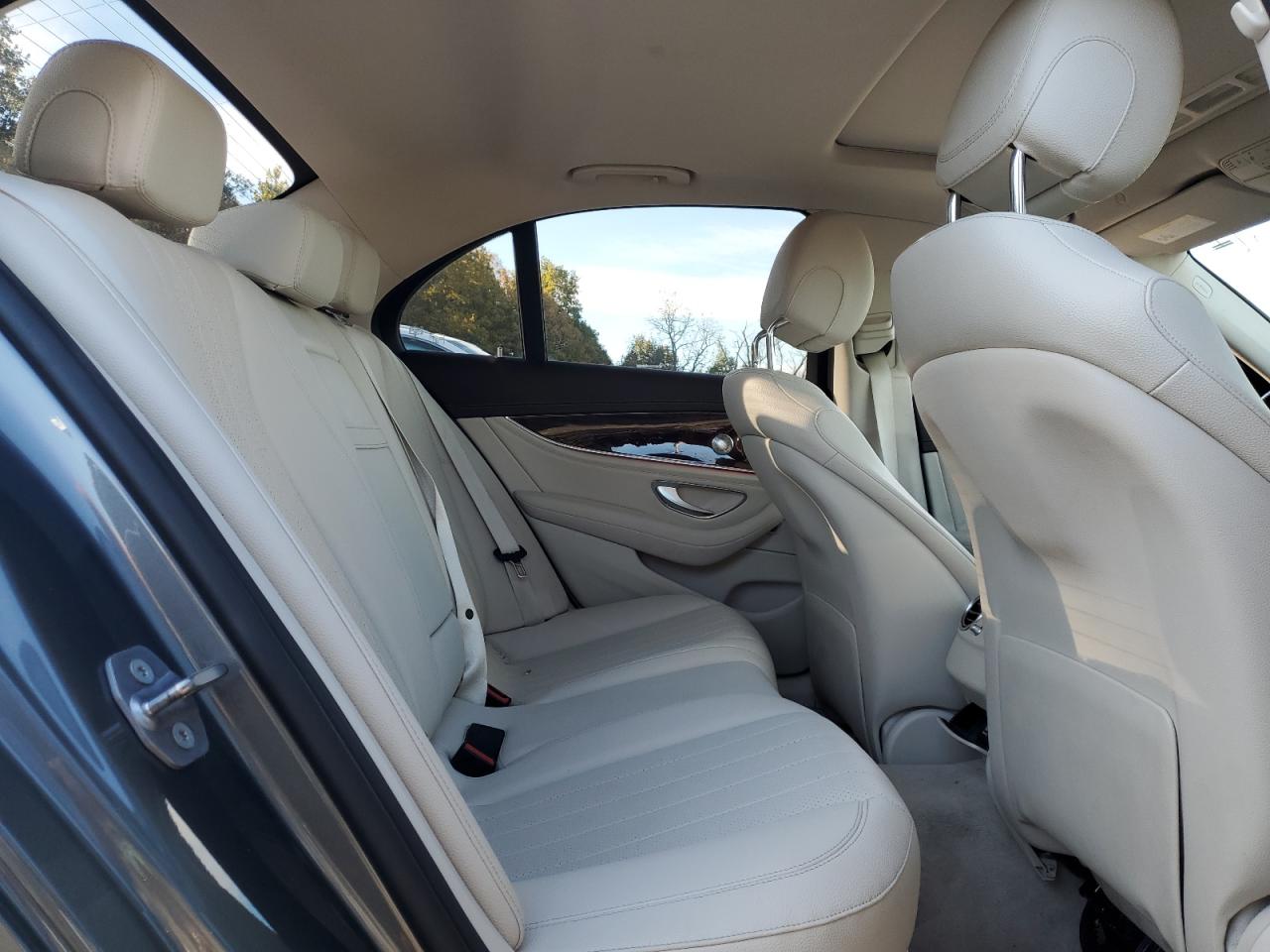 MERCEDES-BENZ E-CLASS 300 4MATIC