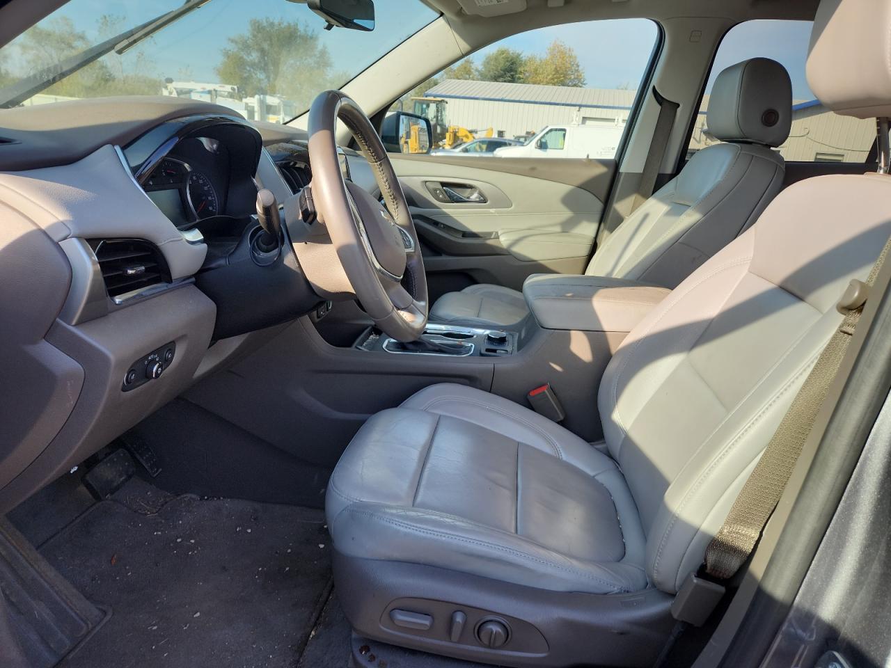 CHEVROLET TRAVERSE LT