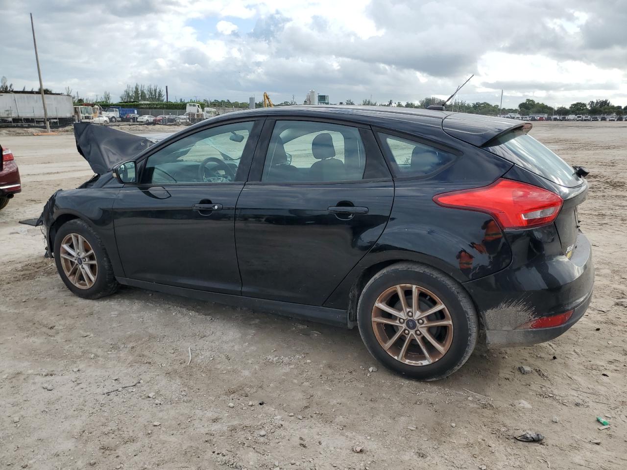 FORD FOCUS SE