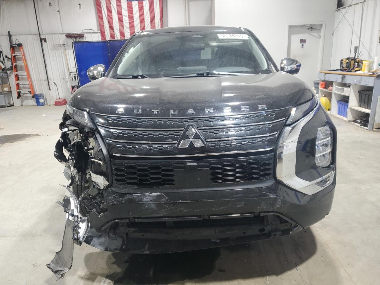 MITSUBISHI OUTLANDER SE