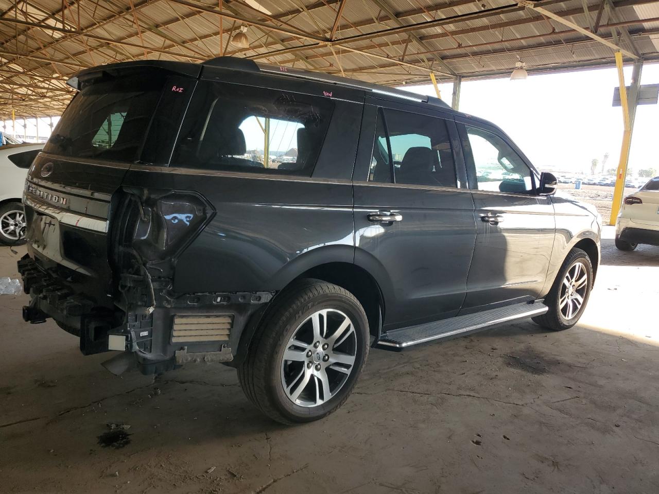 FORD EXPEDITION LIMITED