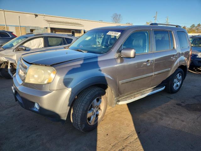 2011 HONDA PILOT EXL - 5FNYF4H56BB069093