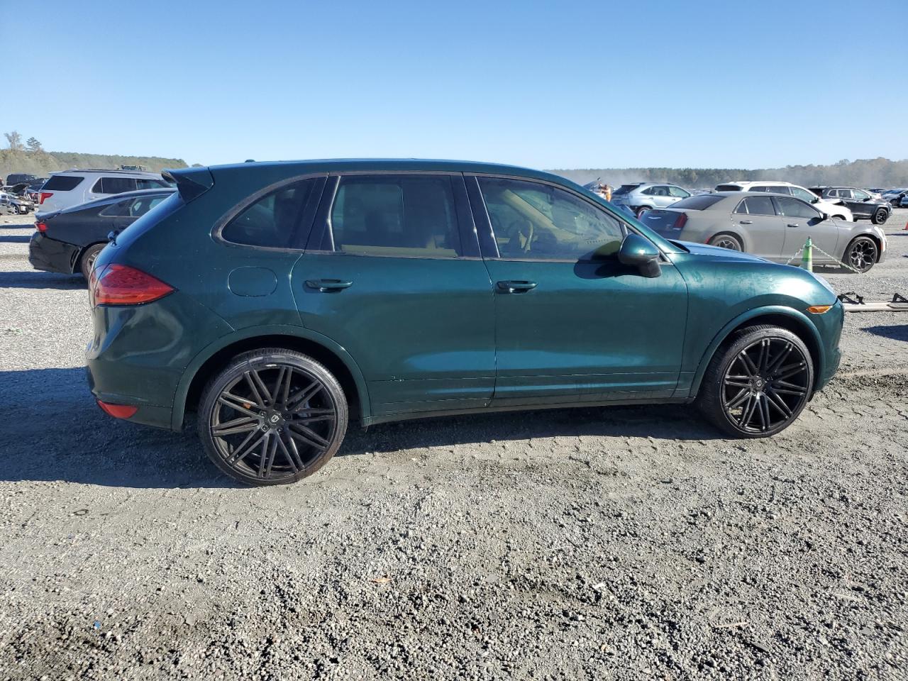 PORSCHE CAYENNE S HYBRID
