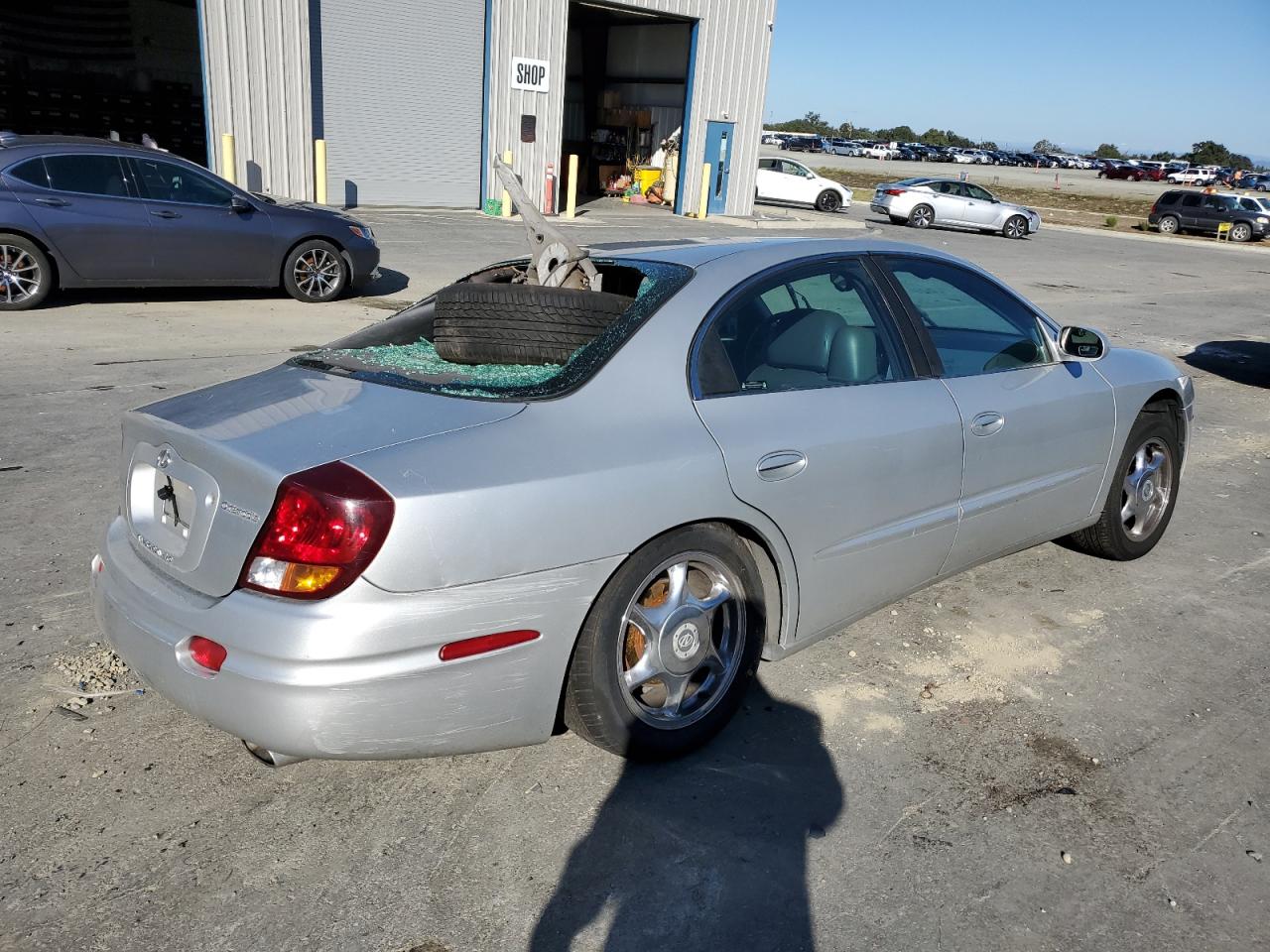 Lot #3280531128 2002 OLDSMOBILE AURORA 4.0