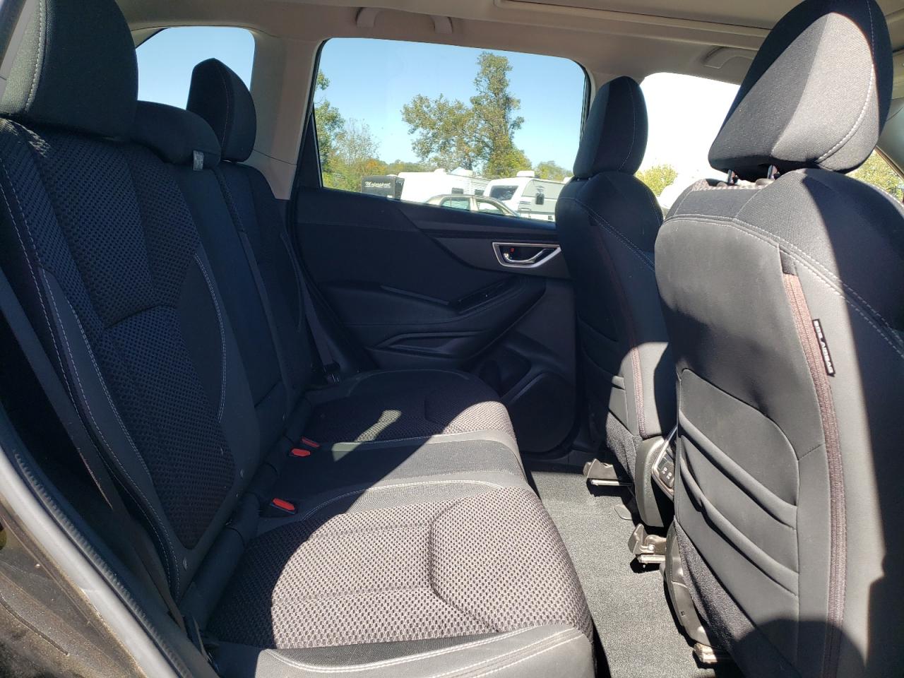 SUBARU FORESTER PREMIUM