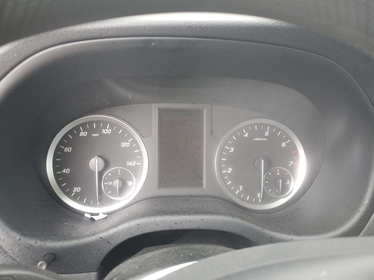 MERCEDES-BENZ METRIS