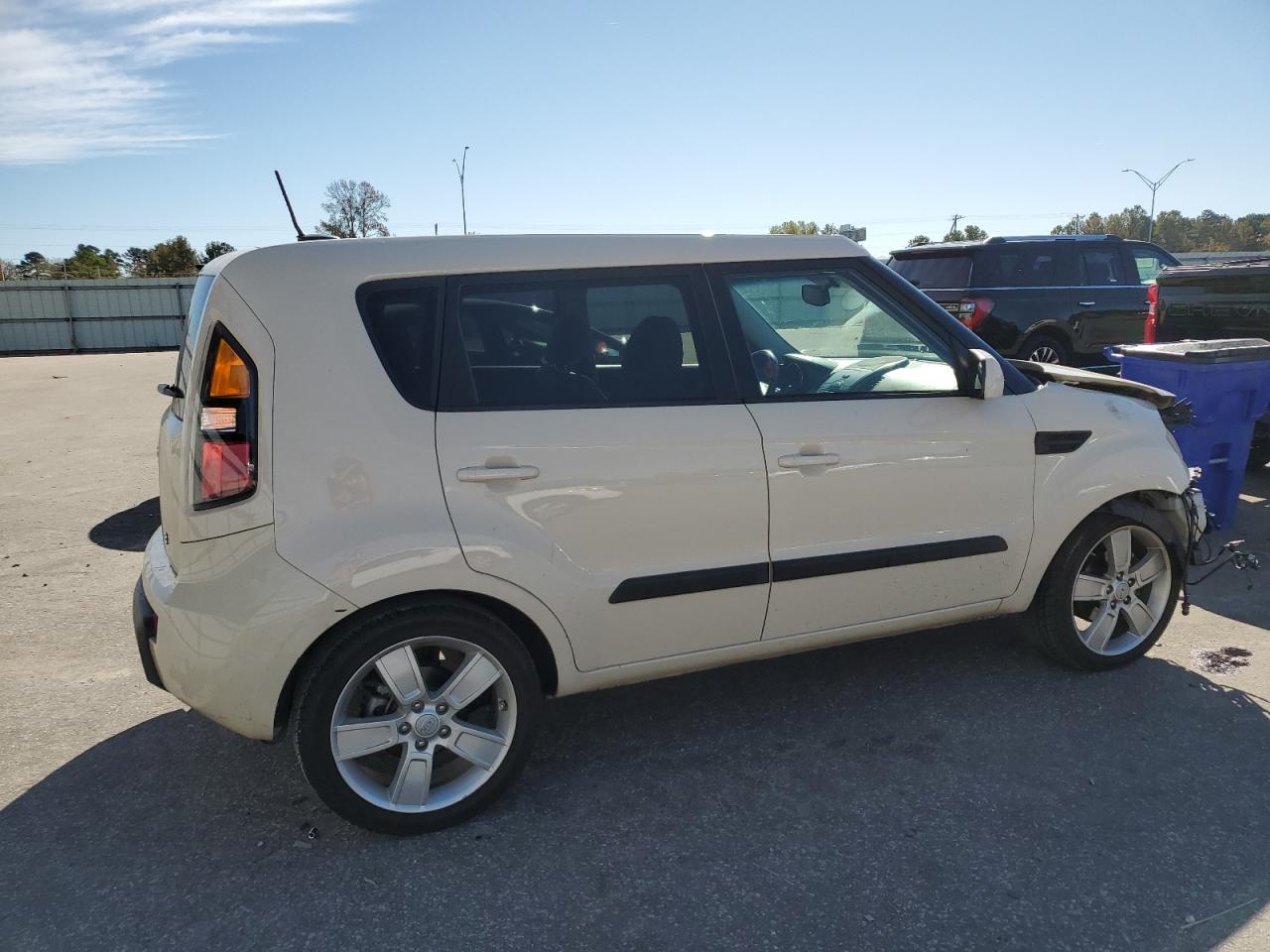 KIA SOUL +