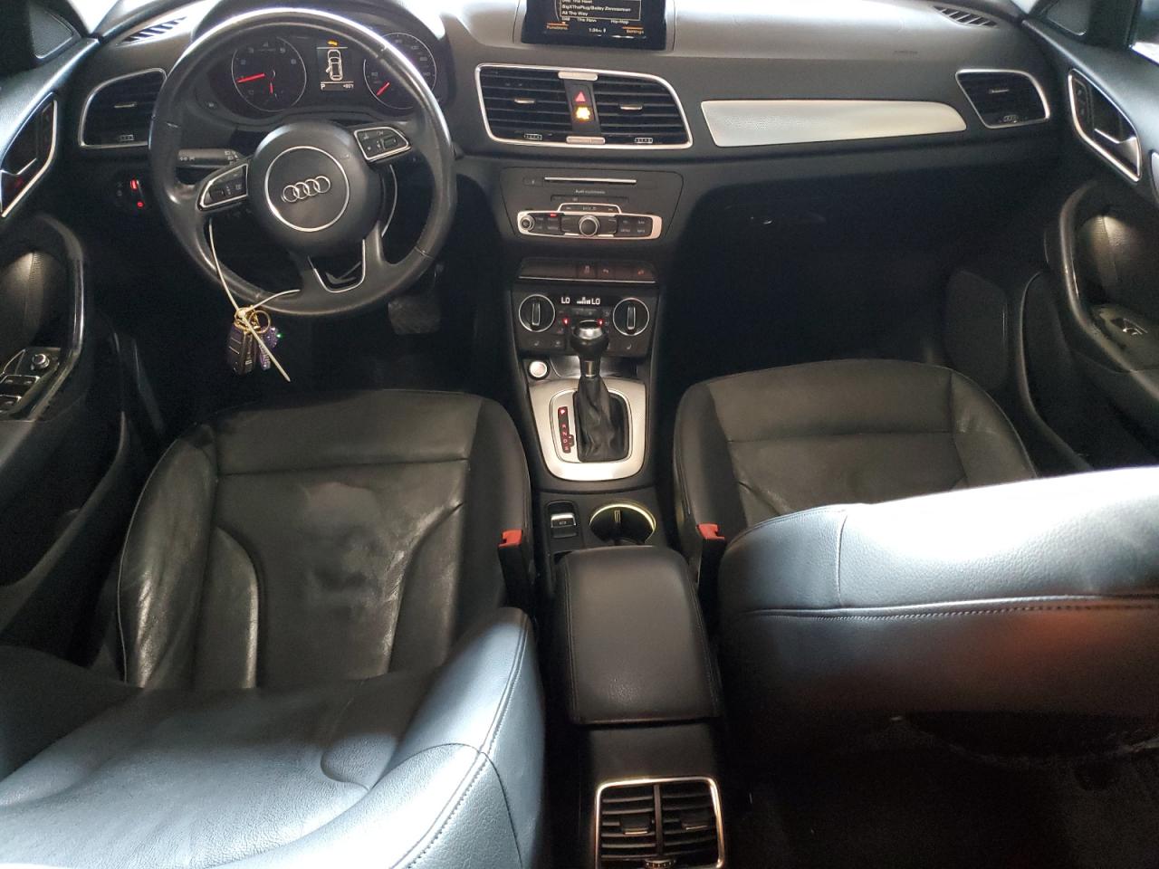 AUDI Q3 PREMIUM PLUS