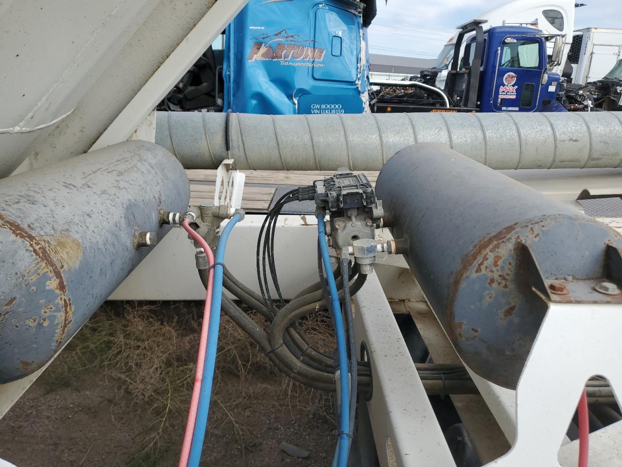 Lot #3305340313 2015 EXA TANKER