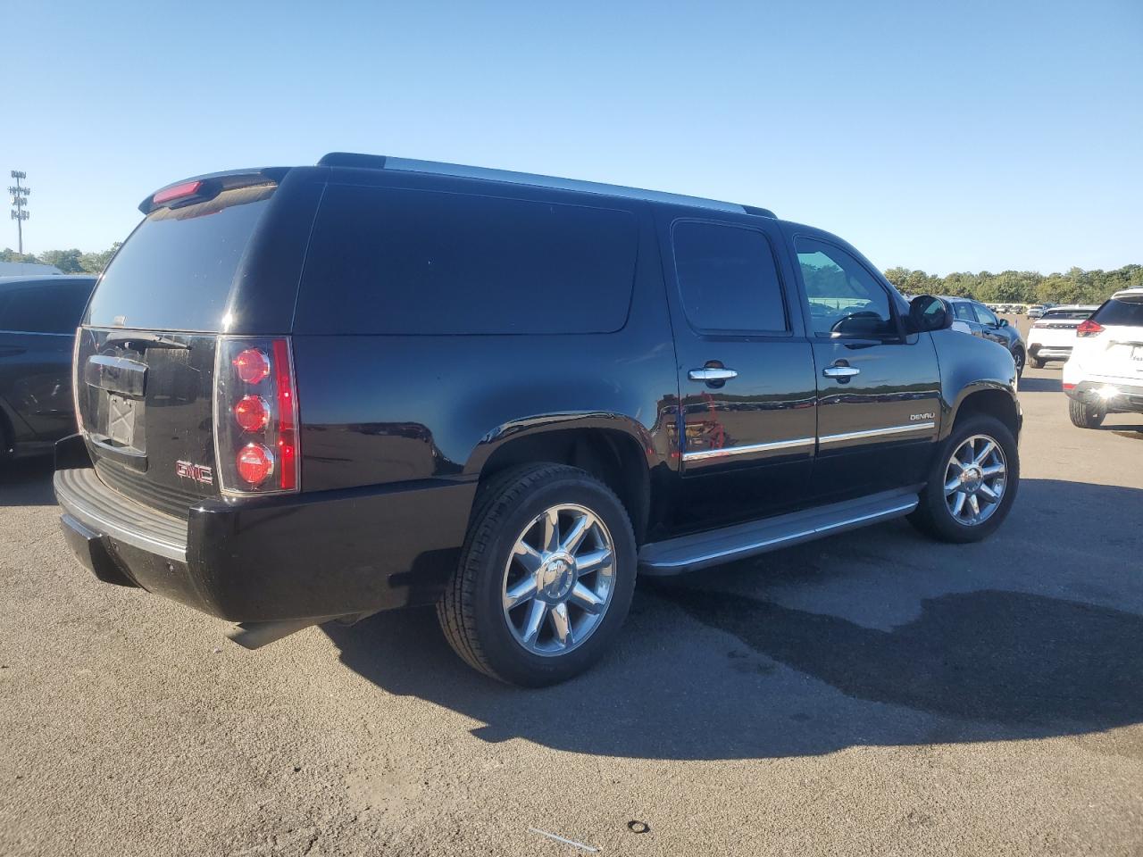 GMC YUKON DENALI