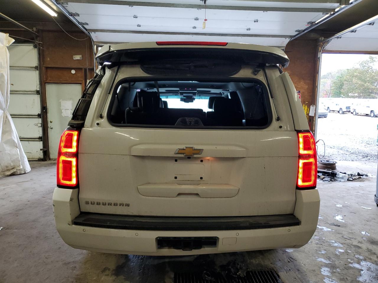 CHEVROLET SUBURBAN K1500 LT