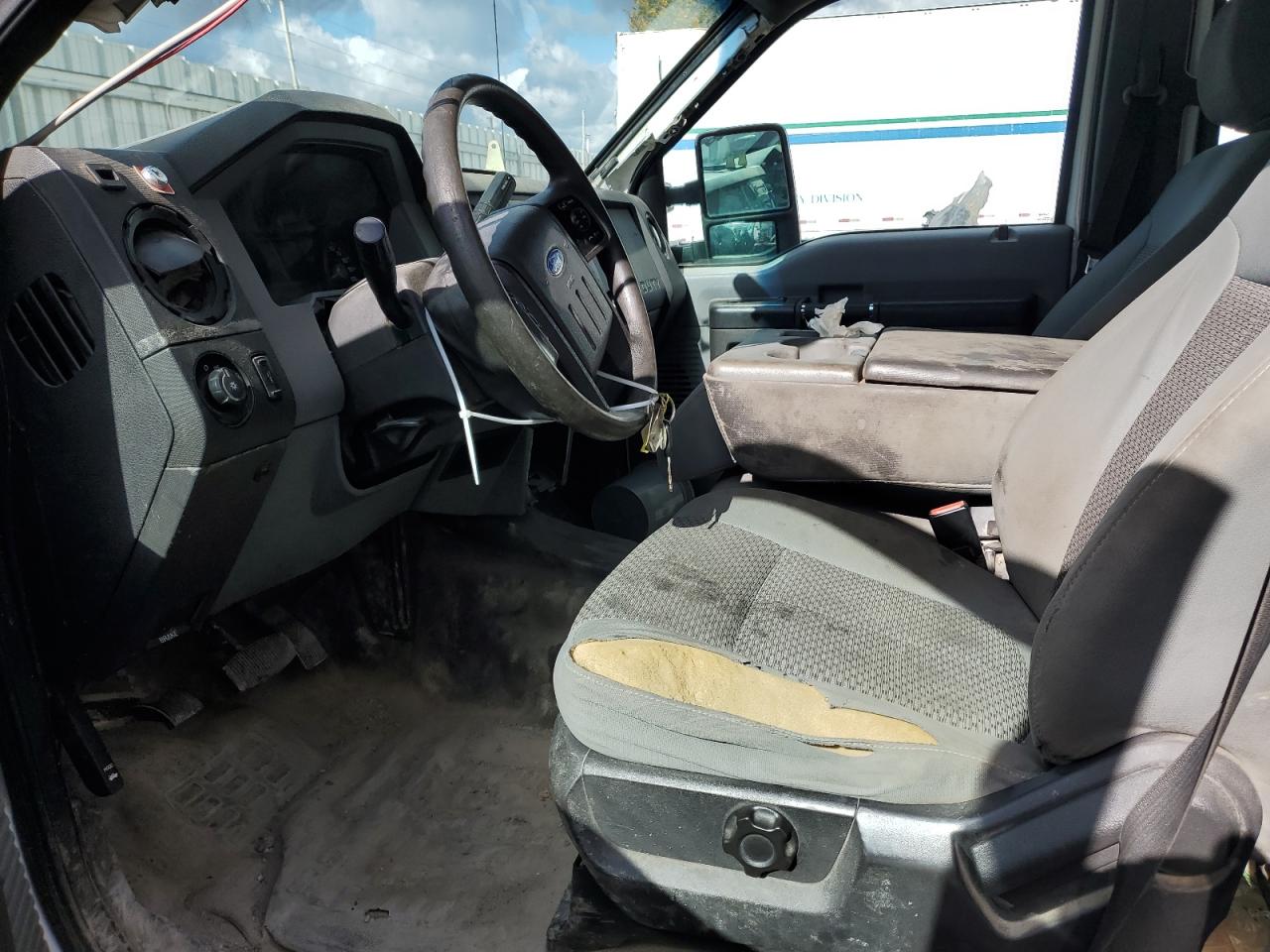 FORD F-550 SUPER DUTY