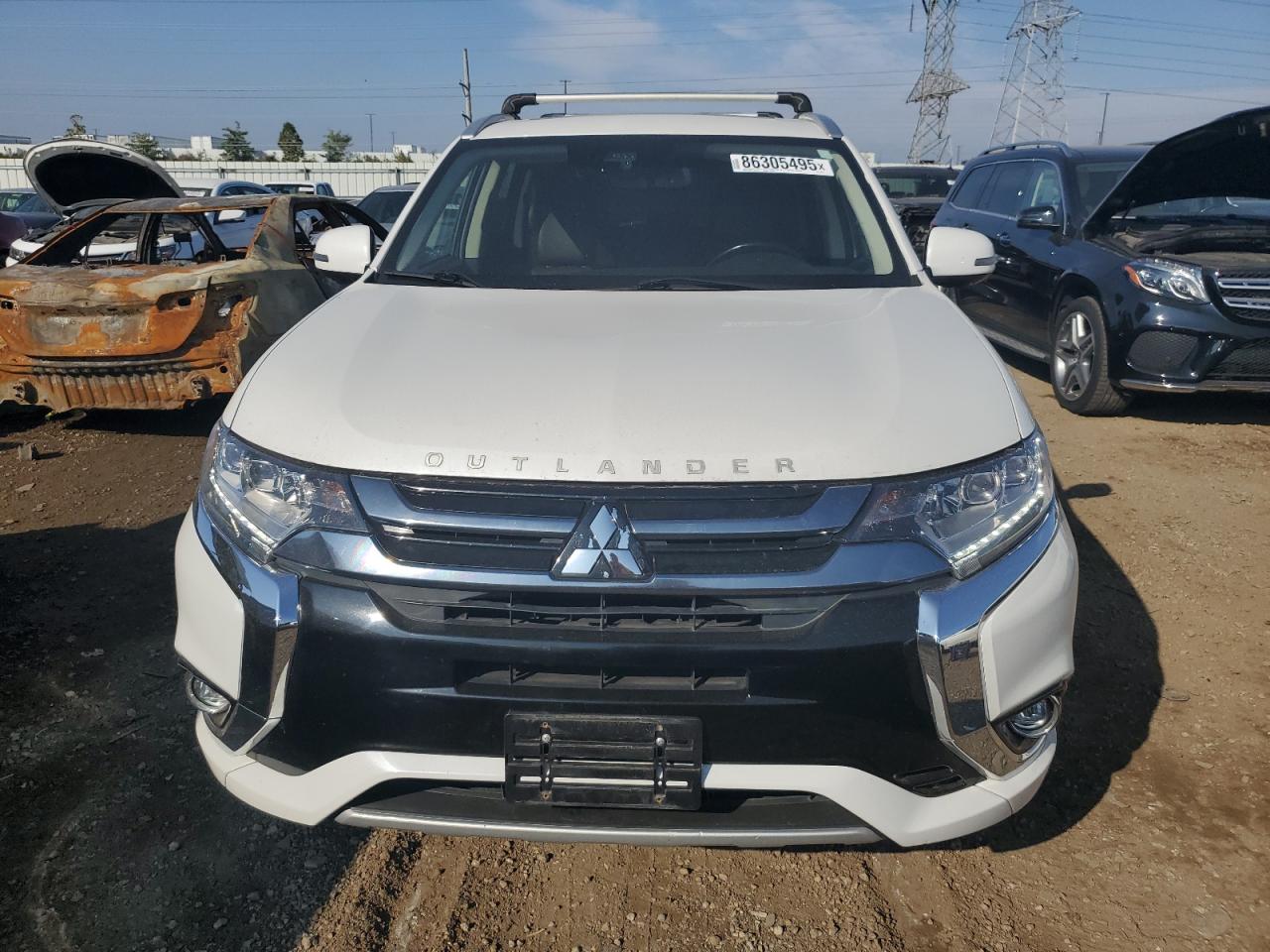 MITSUBISHI OUTLANDER SE