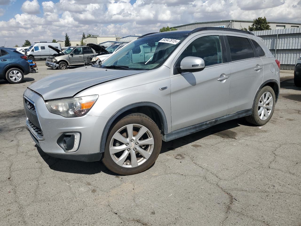 MITSUBISHI OUTLANDER SE