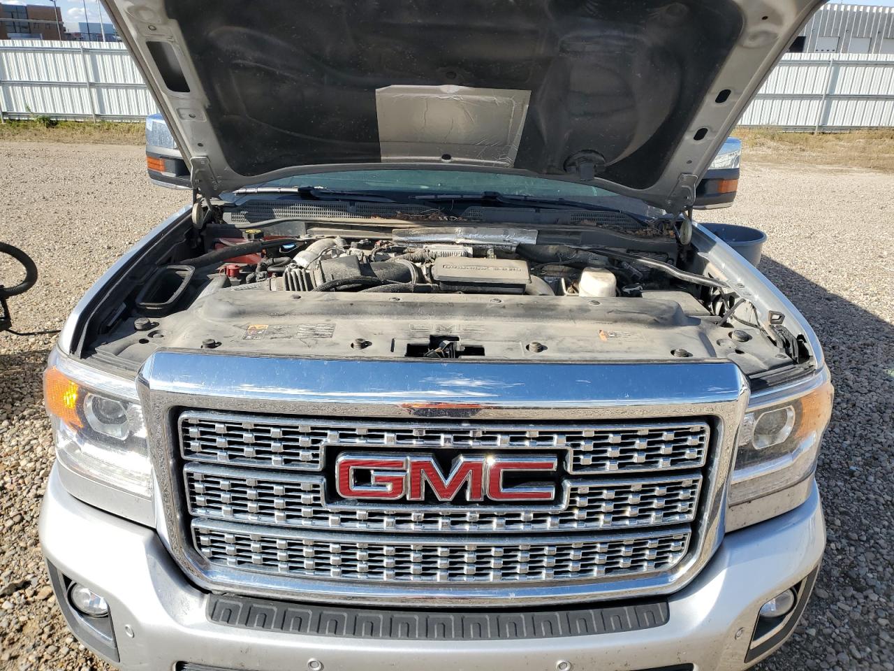 GMC SIERRA K3500 DENALI